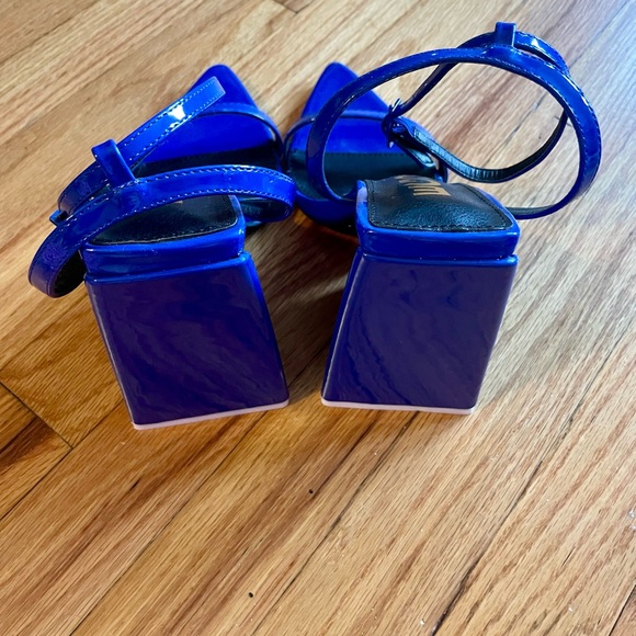 Blue patent geometric heels - Picture 8 of 11